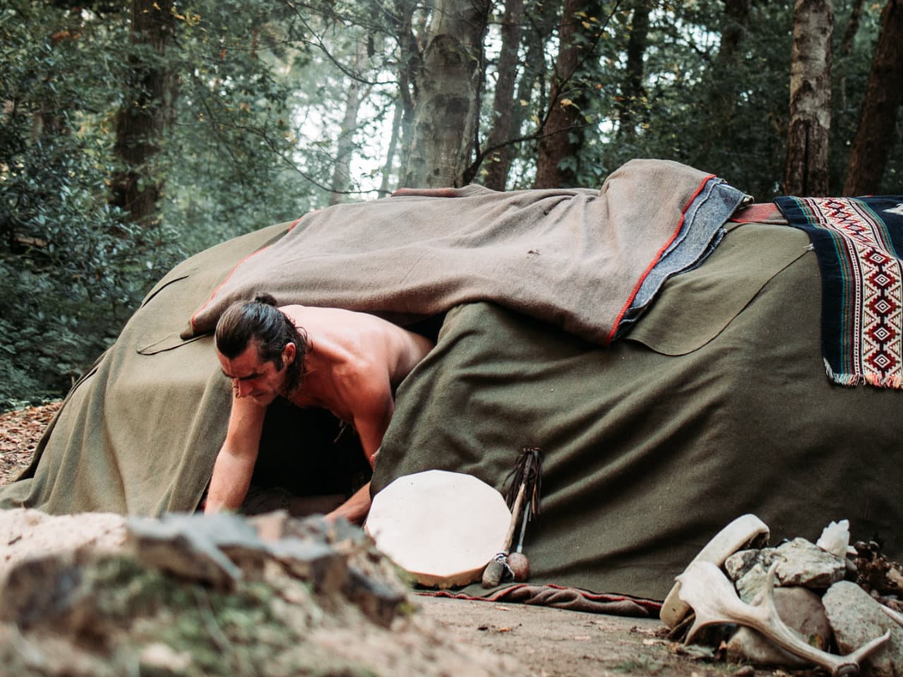 Jeroen kruipt uit de zweethut